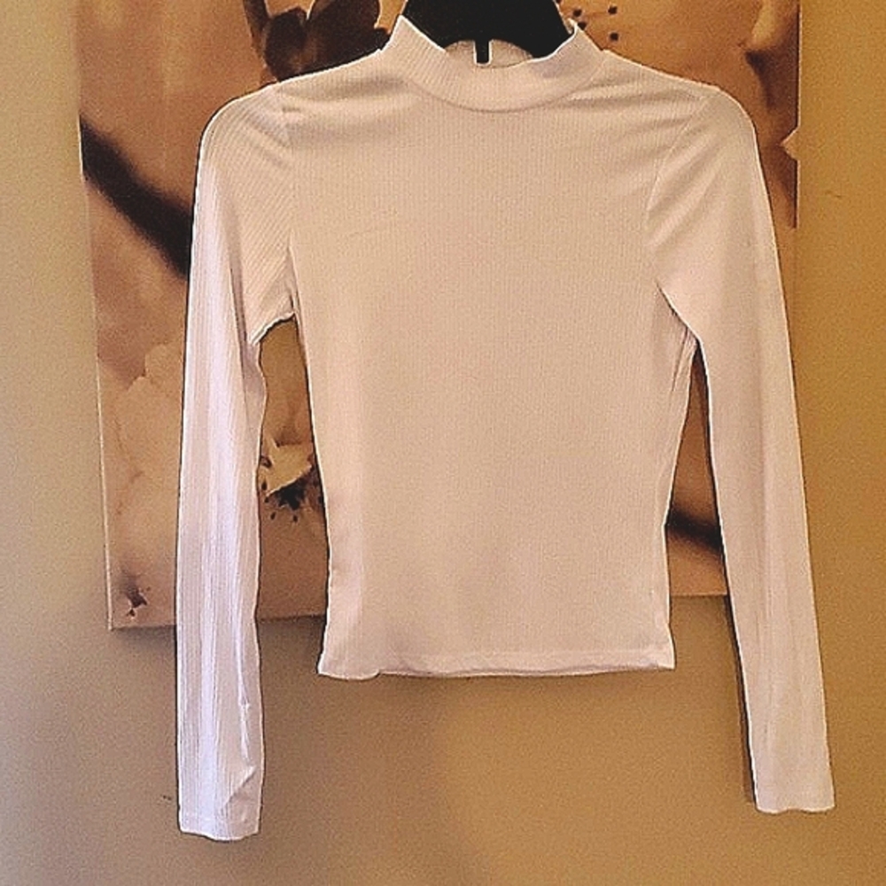 2 Mock turtlenecks lightweight - Picture 3 of 8